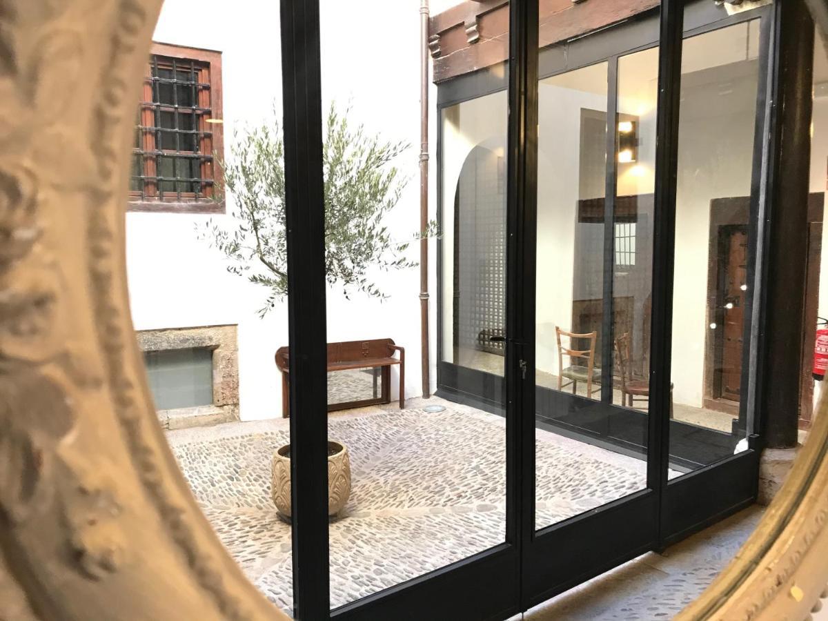 Quartier Leon Hostel Jabalquinto 外观 照片