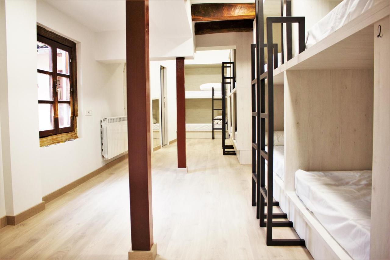 Quartier Leon Hostel Jabalquinto 外观 照片