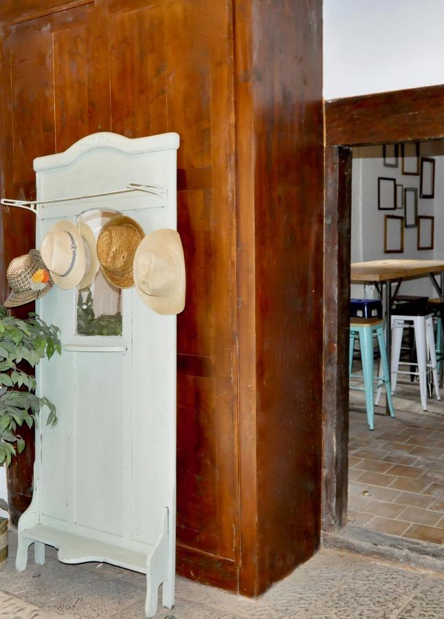 Quartier Leon Hostel Jabalquinto 外观 照片